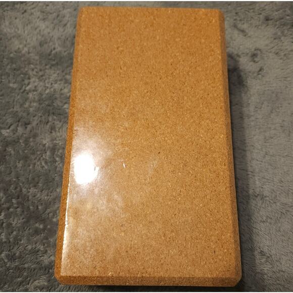 BLACK FRIDAY SALE - Eco Friendly Cork Yoga Brick NWoT - Picture 3 of 6